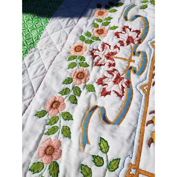 Hand Stitched Vintage Quilt, Hand Painted Design Heraldic Lion Coat of Arms - Picture 5 of 8